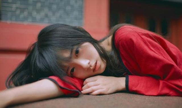 毕业后就业报到证是在档案里吗,毕业后档案在学校怎么领报到证