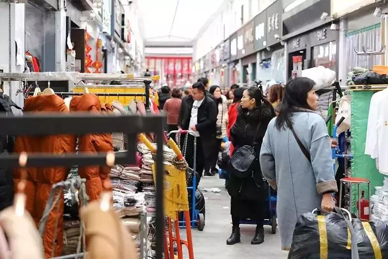 服装人必看！全国9大批发市场，价低货足风格多！