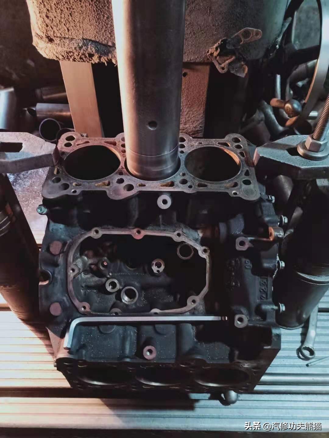 2003年老奥迪a6,2012年奥迪a6经典