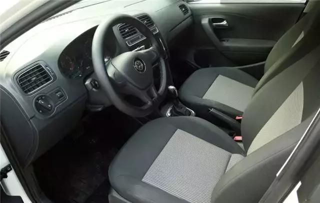 大众polo2021款空间,大众polo空间大还是飞度空间大