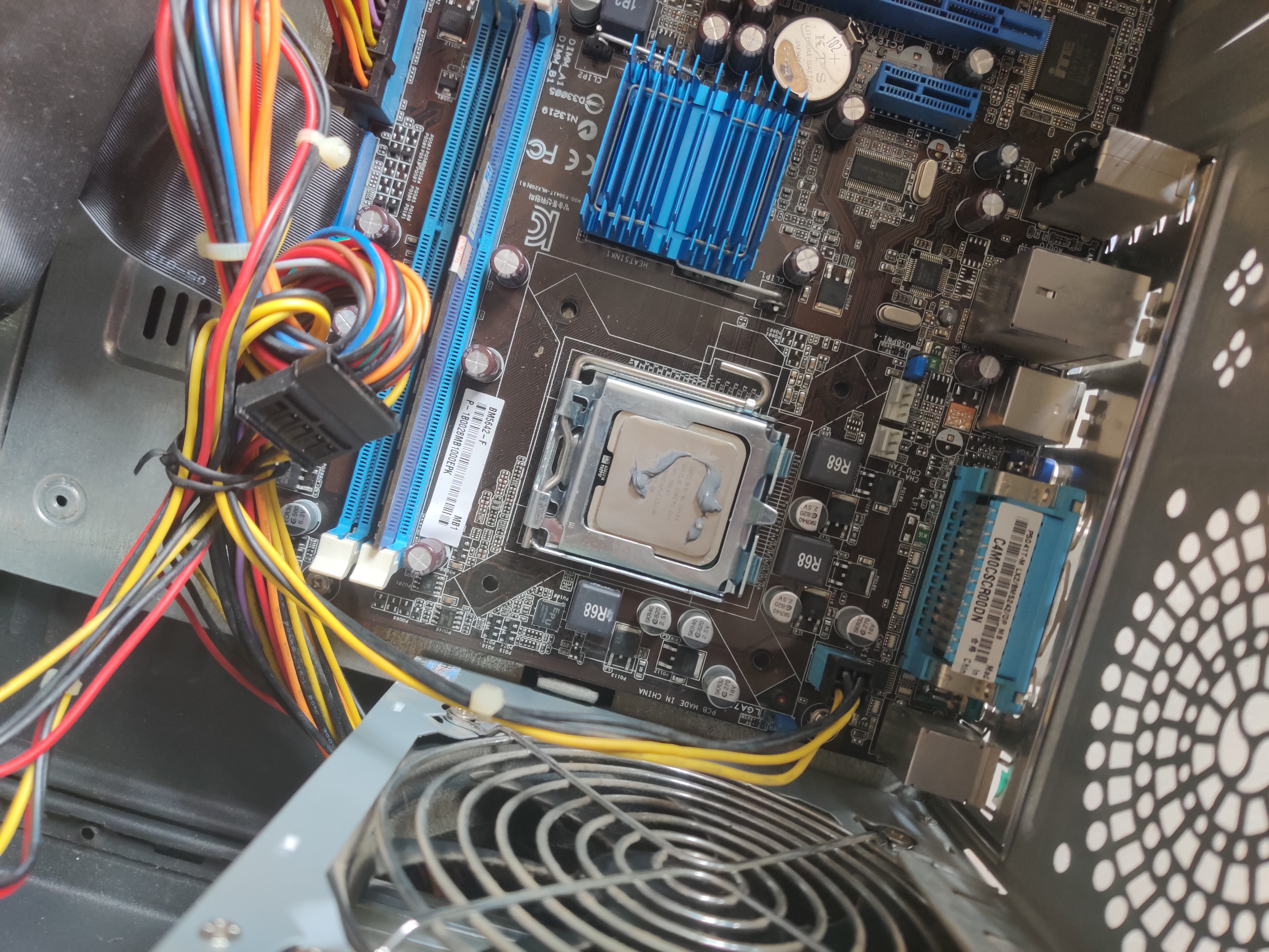 花200元升级十年前老电脑,不到100块升级家里面的老电脑