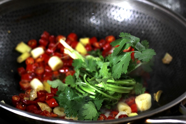 第一美食鱼头泡饼,北京特点菜鱼头泡饼