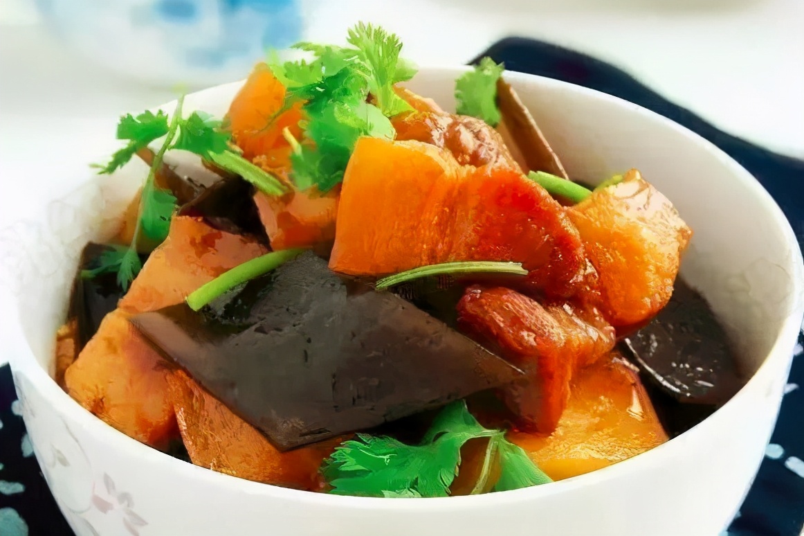 用最简单的食材烹饪最美味的菜肴,来看看这几道宴客必备的家常菜肴