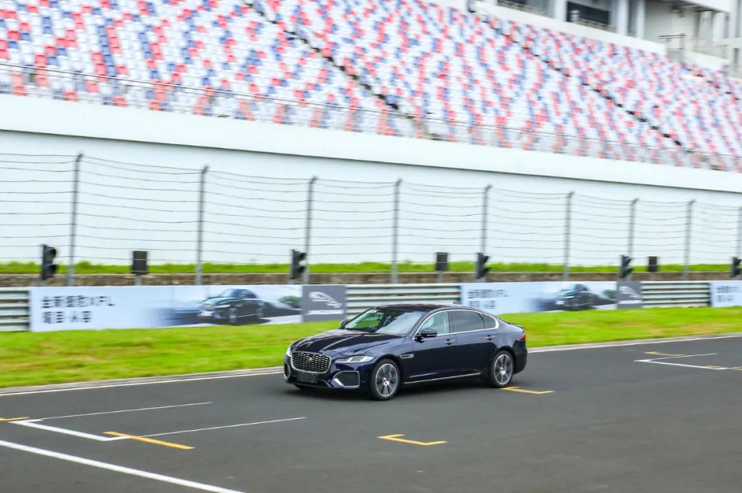 捷豹超豪华品牌沦为二线豪华品牌,捷豹准备重回超豪华品牌