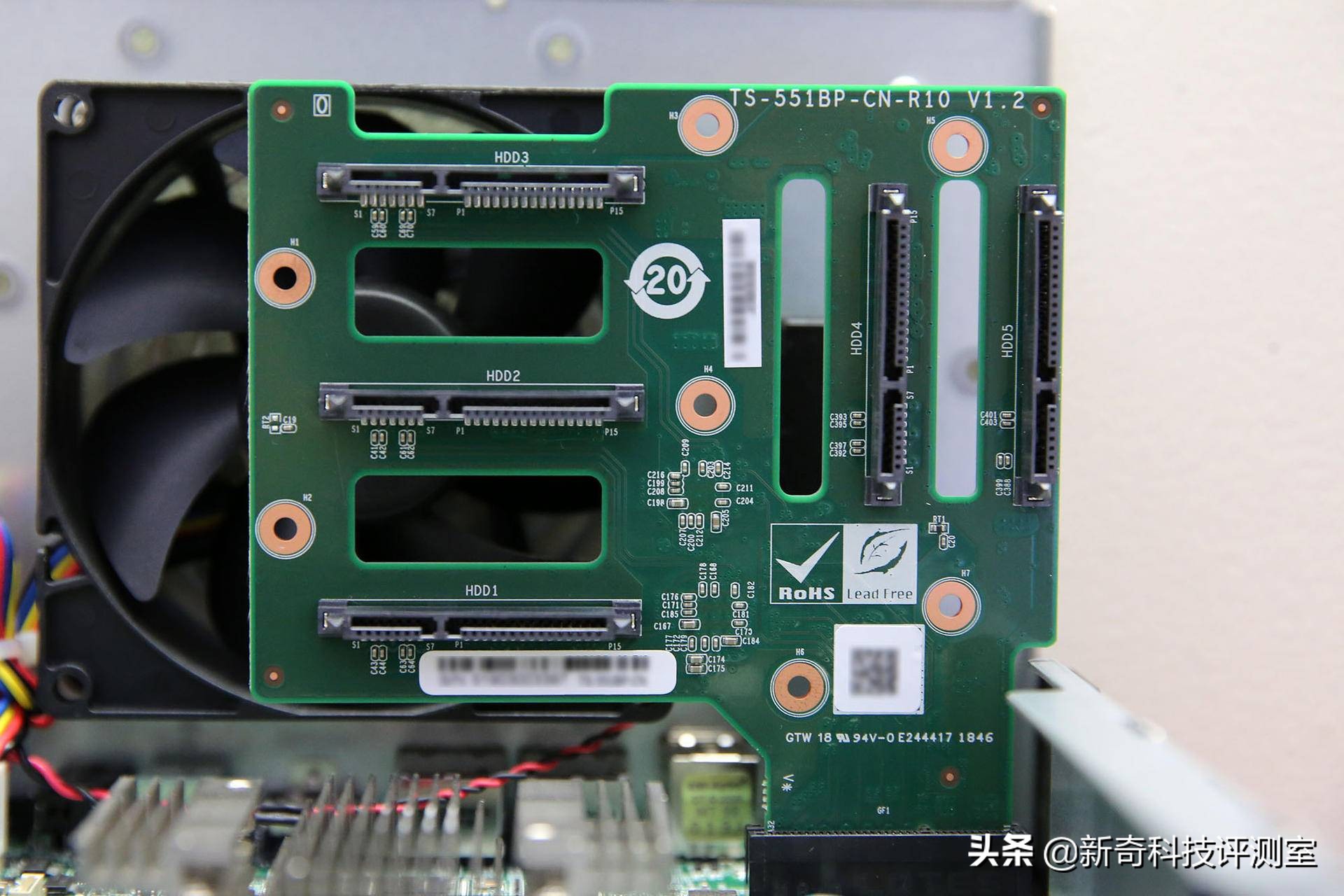 威联通ts551升级到6g内存够吗,绿联nas对比威联通ts551