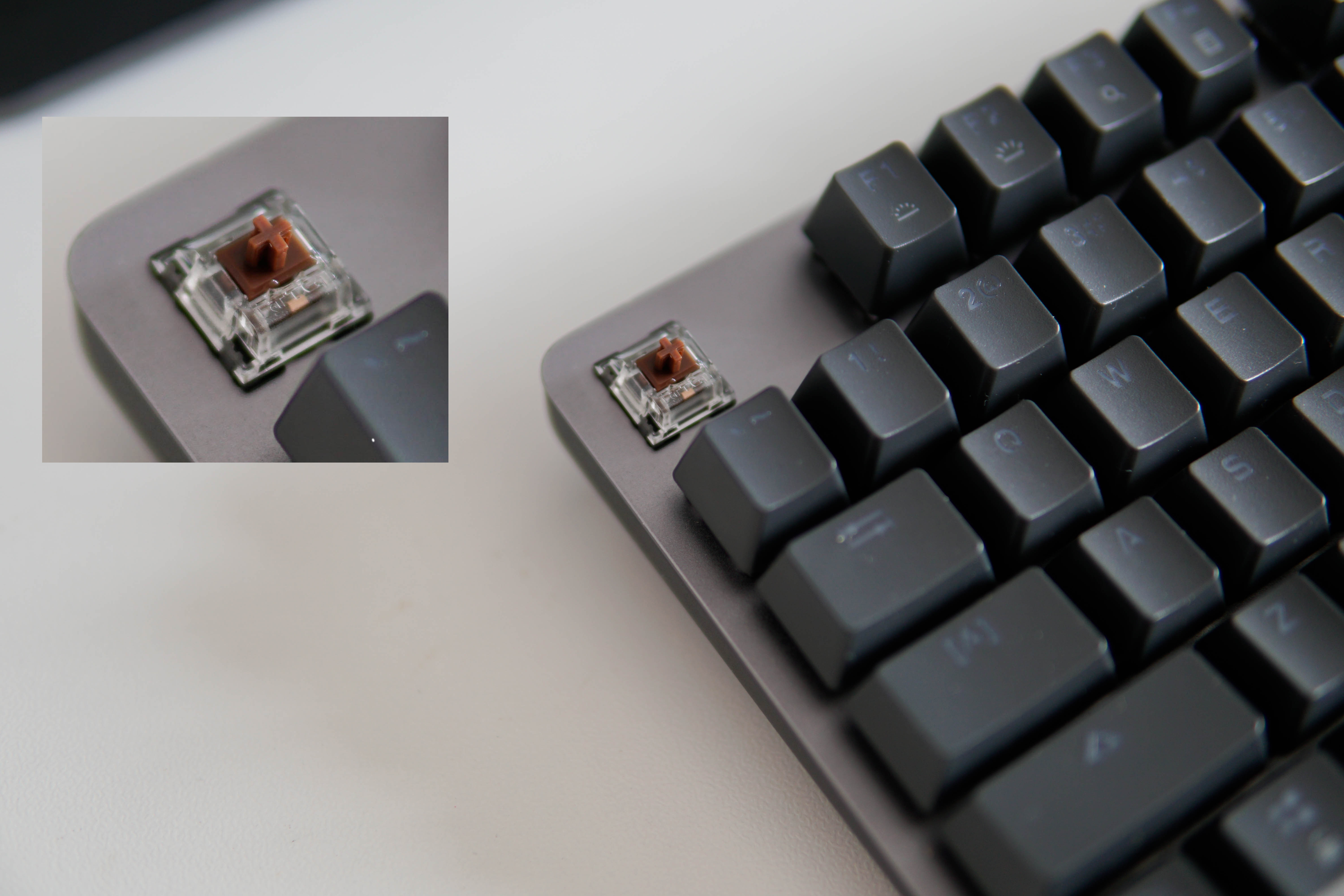 罗技k845键盘适合打游戏么,罗技k845键盘测评打游戏