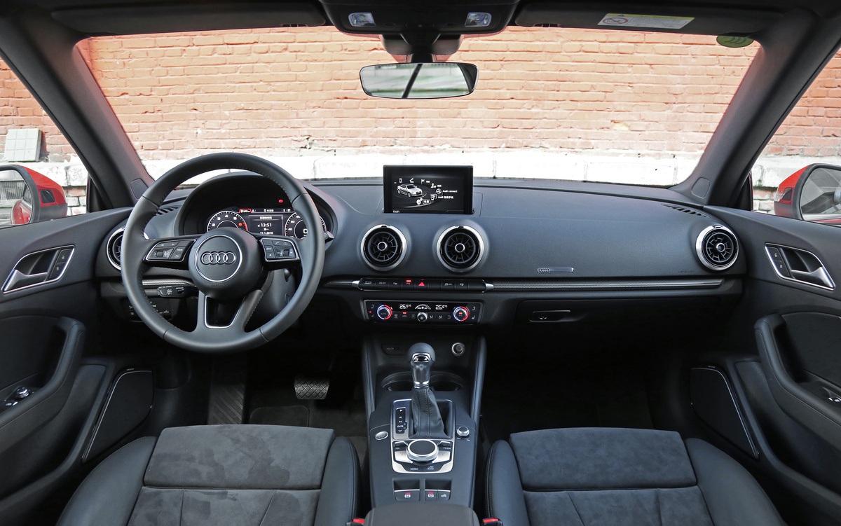 奥迪四座敞篷最新款,软顶敞篷车奥迪新款