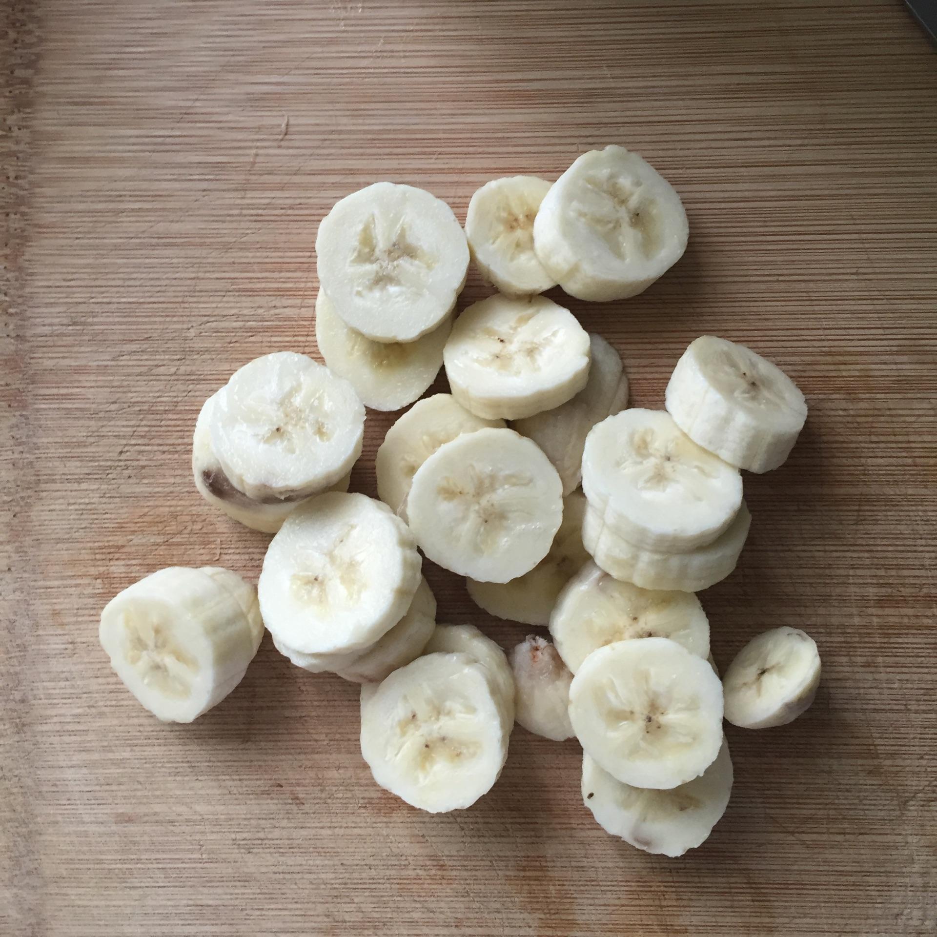 晚上吃香蕉等于吃砒霜,晚上吃香蕉2个减肥还是增肥