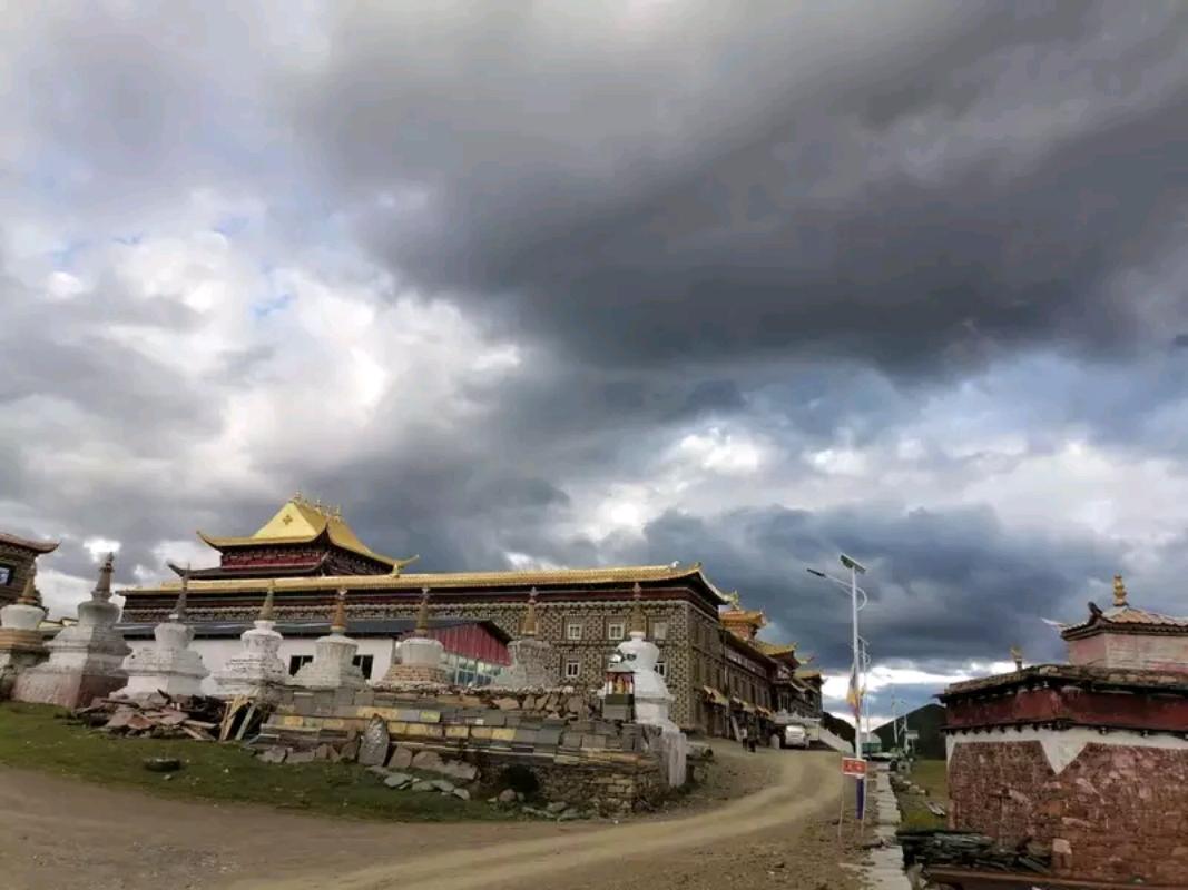 挖坟三人组,三人组合挖坑