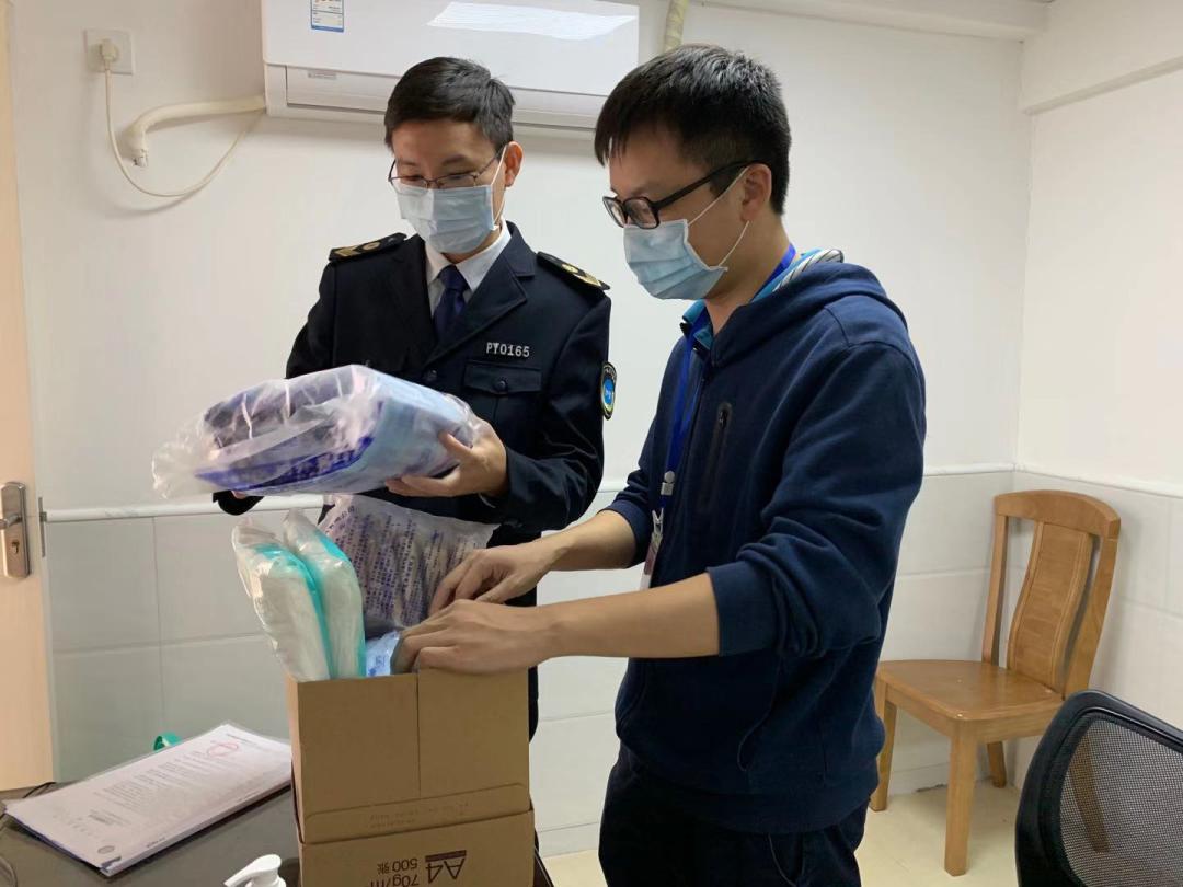 番禺｜谢谢你们，为桥南街坊“拼过命”！医师节快乐