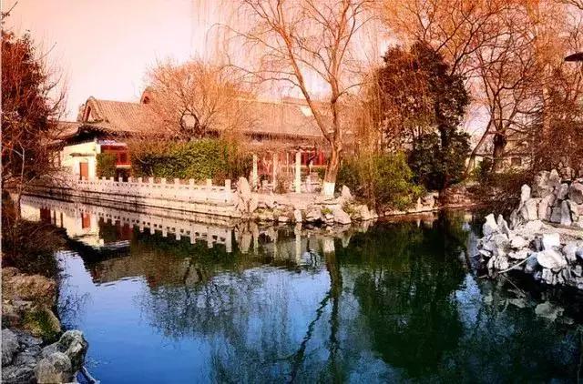 冬季山东山泉水最美最有韵味？济南山泉水美？泰山上下一片银白？