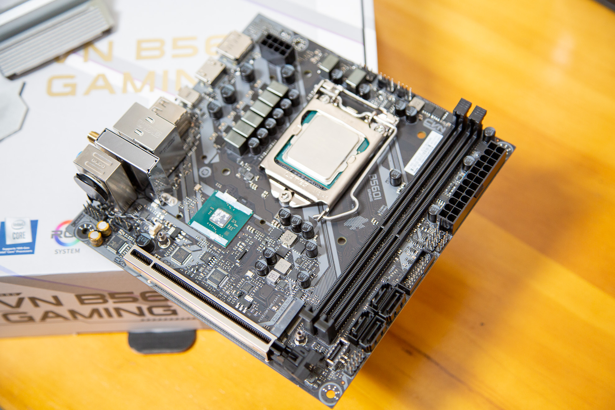 七彩虹b560i支持的cpu,七彩虹b660m配12代i5