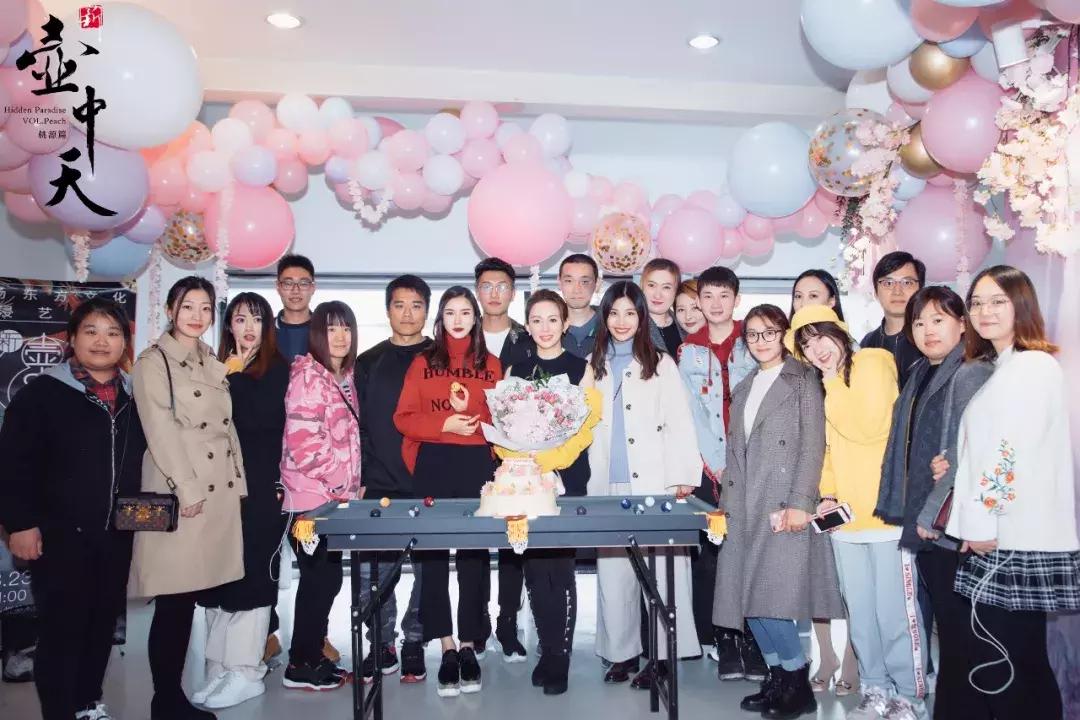 九球天后潘晓婷个人简历,潘晓婷九球天后的传奇之路