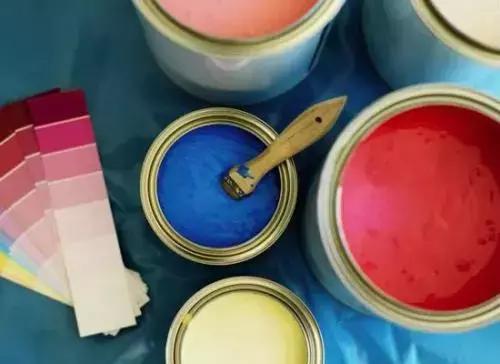 墙是刷乳胶漆好还是墙纸好,乳胶漆怎么样可以刷出壁纸的感觉