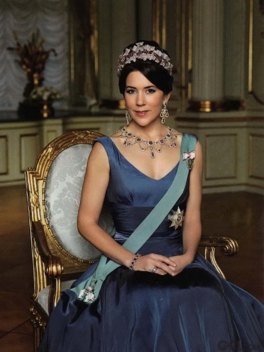 50岁丹麦王妃状态超好,丹麦王妃撞脸