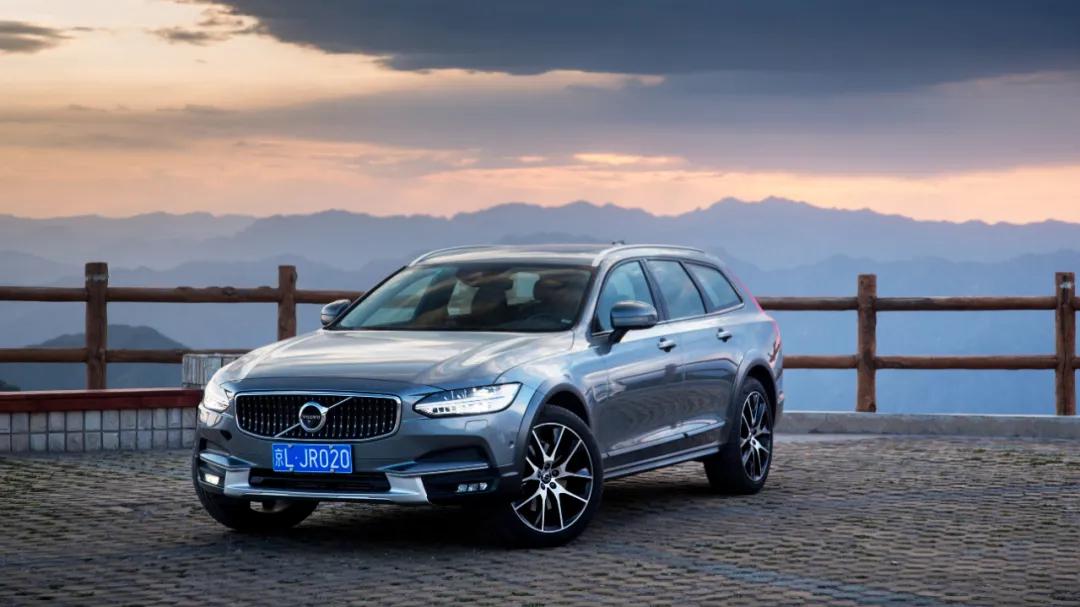 沃尔沃v90cc旅行车零整比,沃尔沃v90cc2020款和奥迪旅行车