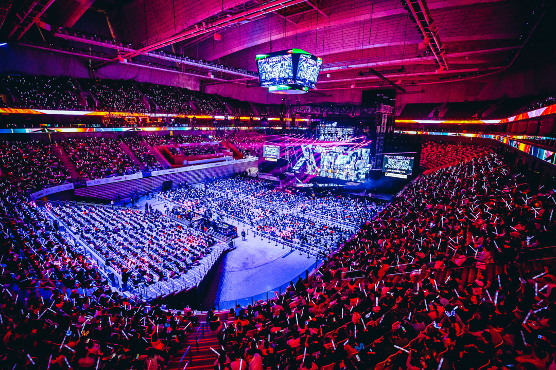 青春永远，金曲永恒：LoveRadio上海农商银行《最爱金曲榜》爱在东方美谷音乐盛典唱响经典，向爱致敬