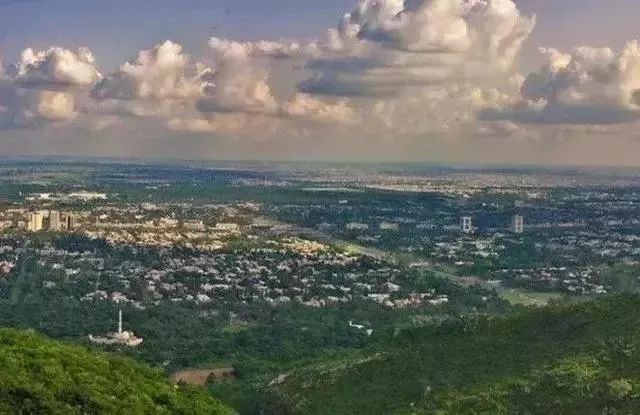 新疆喀什到巴基斯坦需要怎么过去,喀什通巴基斯坦公路