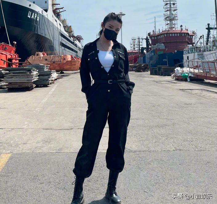 2011年徐冬冬一组足球宝贝的照片,足球宝贝徐冬冬近照