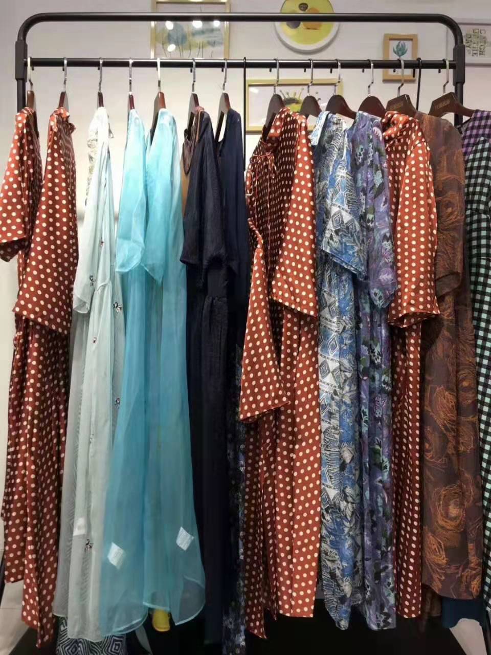 2020年一线品牌女装折扣店,女装品牌折扣店做什么