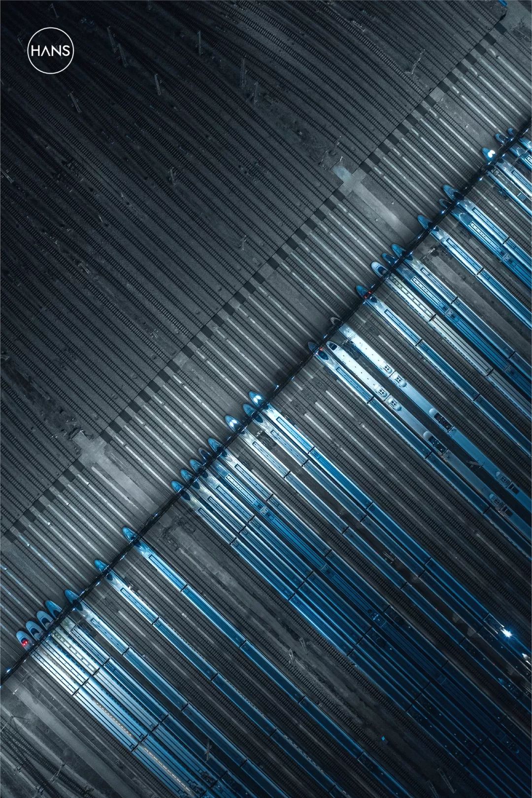 这里是青山，请长按保存