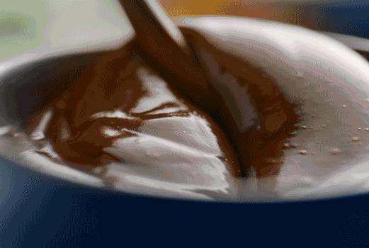 烤鸭肥而不腻回味无穷,烤鸭真好吃又酥又香