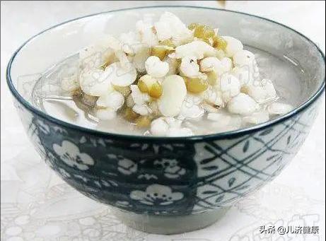 它是“豆中之王”，健脾祛湿功效强！快帮孩子收藏这个汤
