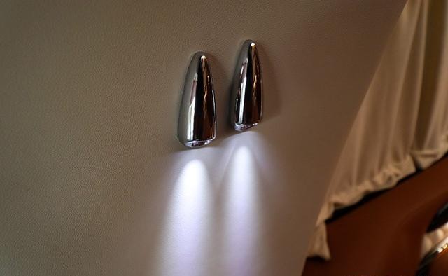 奔驰威霆高顶豪华定制mpv热销,九座蓝牌奔驰威霆商务车