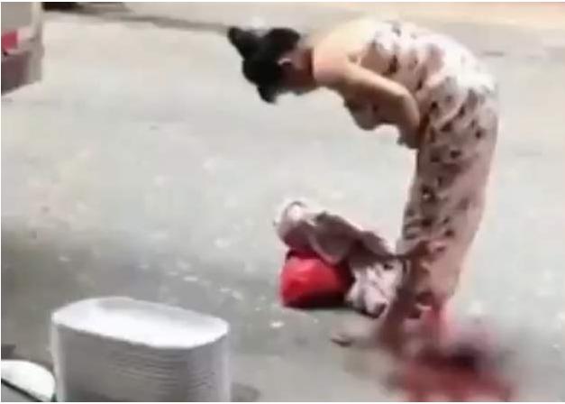 孕妈逛街突感不适,孕妈腹部隐约不适