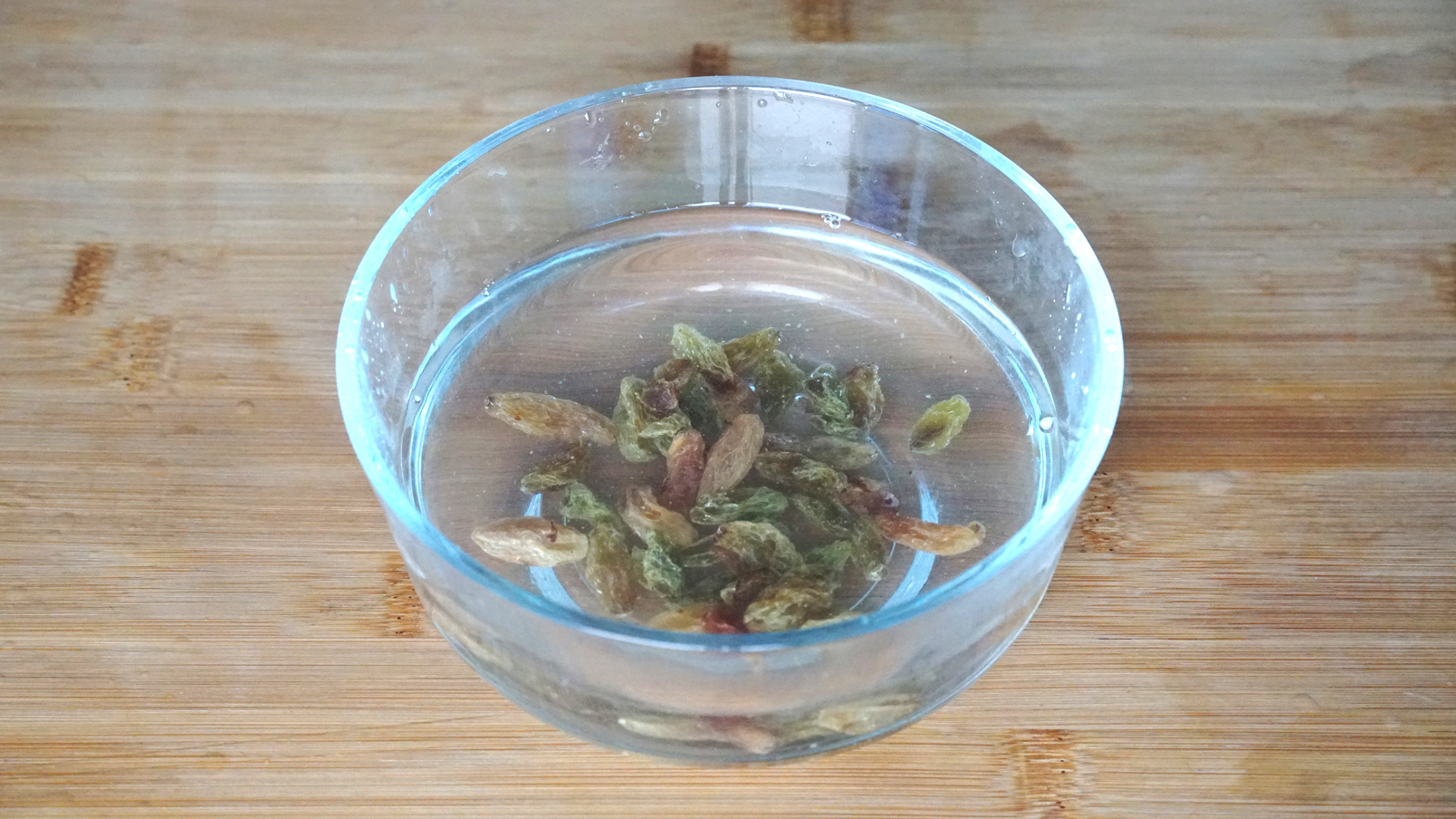 老人睡眠差吃什么助睡眠,中老年吃什么有助睡眠