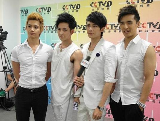 弦子上位往事完整视频,弦子上位的故事