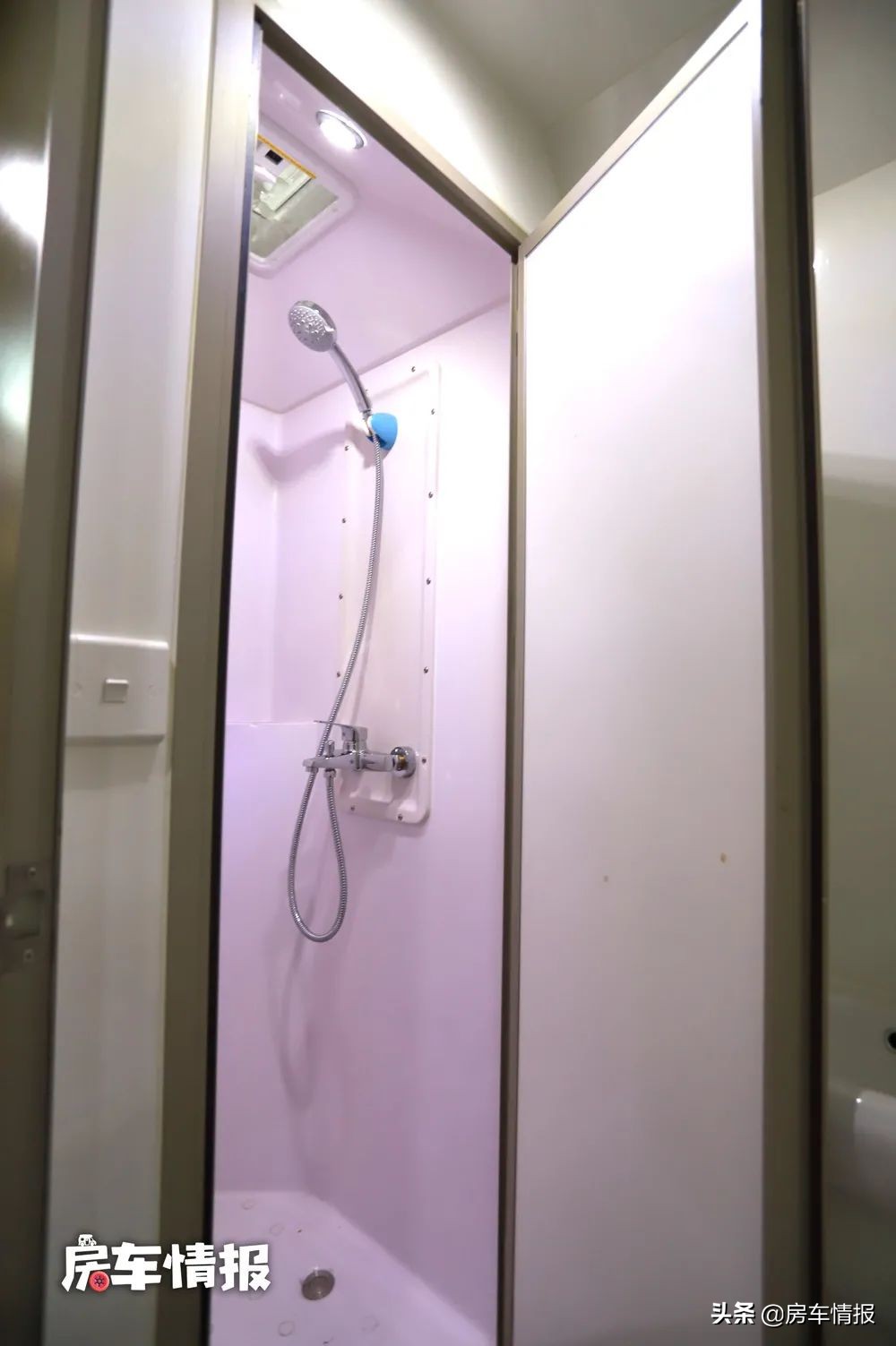 豪华科技感十足的房车,空间能变大的国产房车