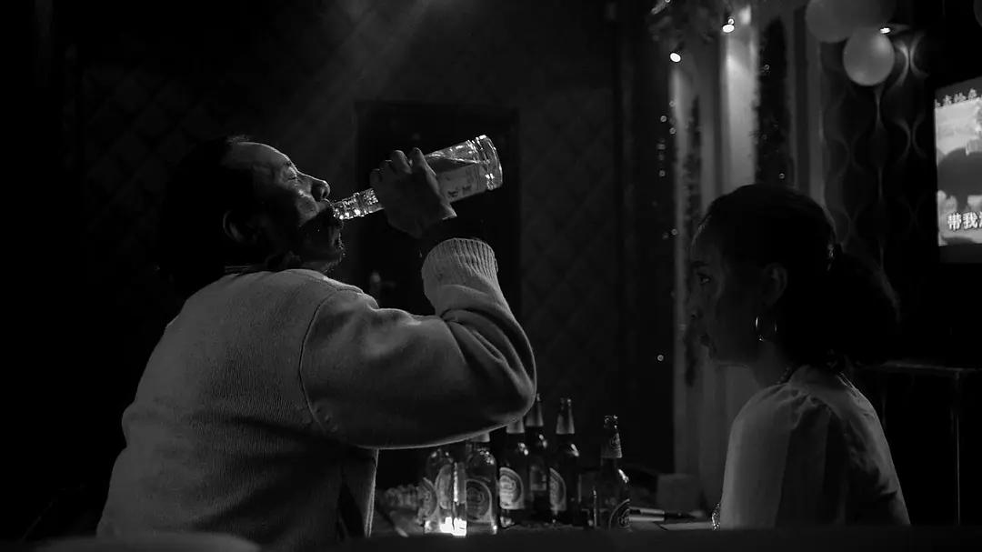 40岁牧羊人被发廊妹骗去16万心血钱，这电影后劲太大