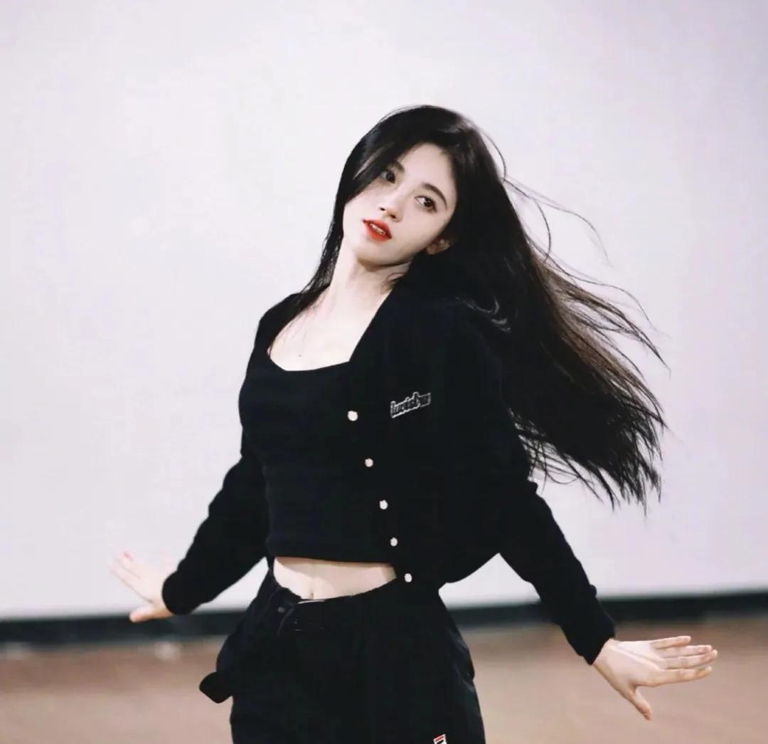 关于鞠婧祎爱豆闺蜜头像,鞠婧祎头像漫画