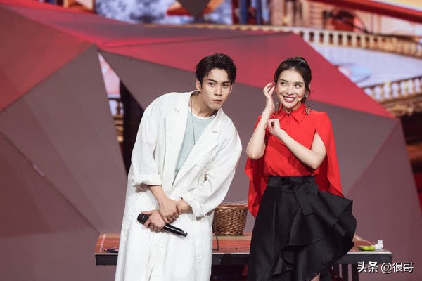 跨界歌王刘涛接替栗坤事出有因，为何称她为召集人，而不是主持人