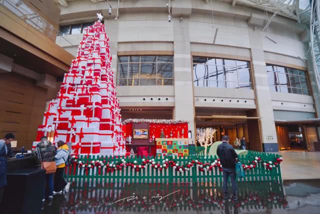 上海旅游外滩五星酒店,上海可看外滩和东方明珠的酒店