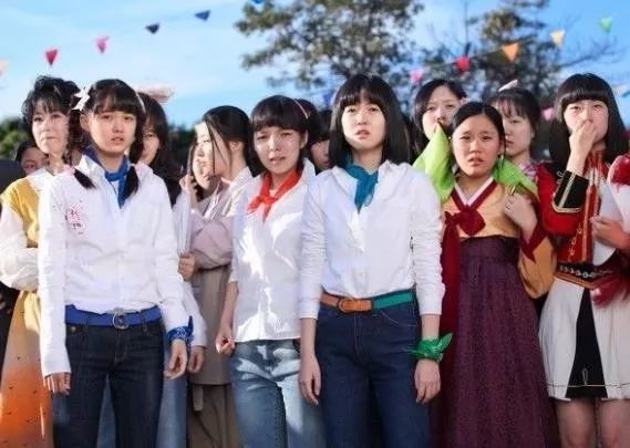 真正的朋友不是嘴上说而是心里有,真正的朋友不是互相诋毁