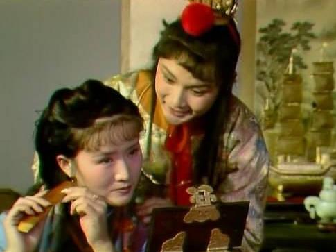 “小人物”麝月抽到“荼蘼花”，她在《红楼梦》里还藏着什么秘密