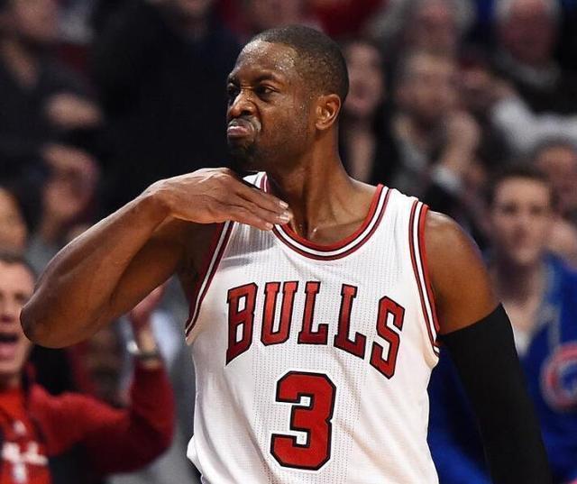 进球庆祝动作库里,进球庆祝动作库里上膛