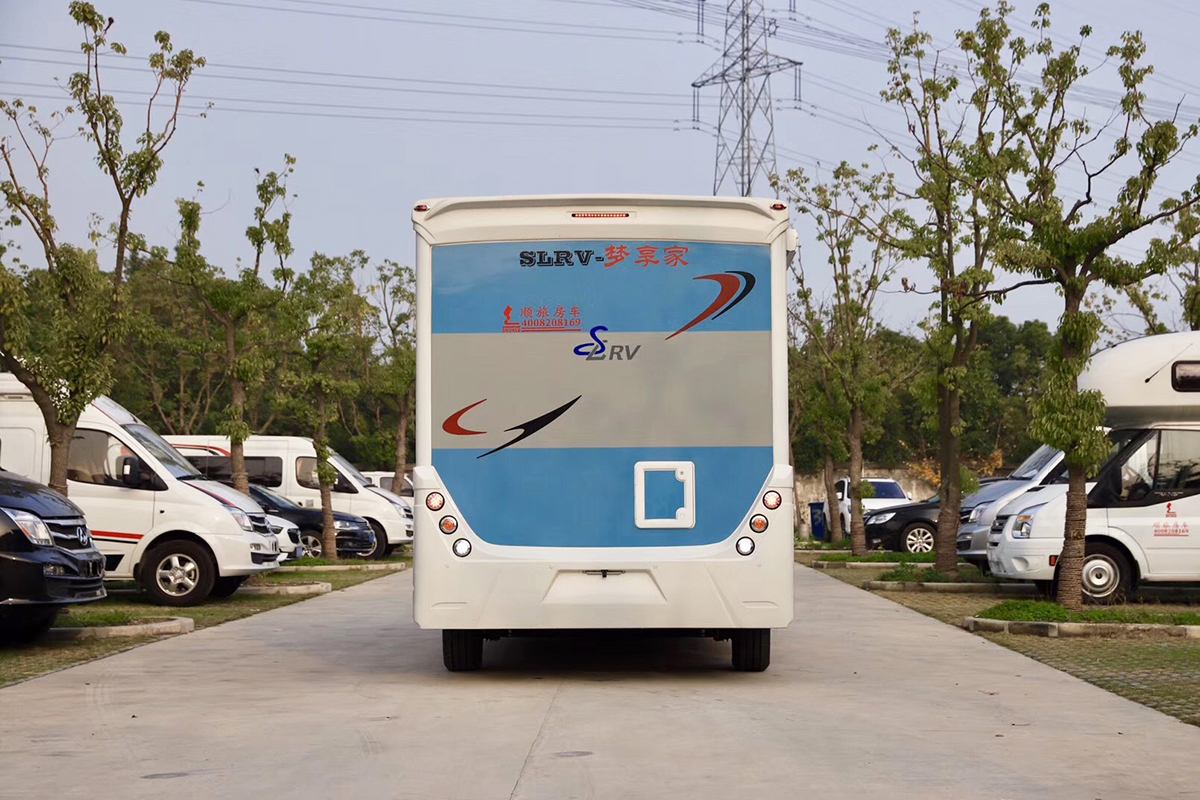 2.5T柴油涡轮+6AMT变速箱梦幻组合顺旅蓝精灵T型房车43.8万起售