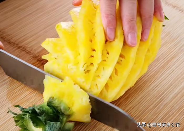 菠萝怎么吃简单又好吃,菠萝怎么做最好吃最有营养