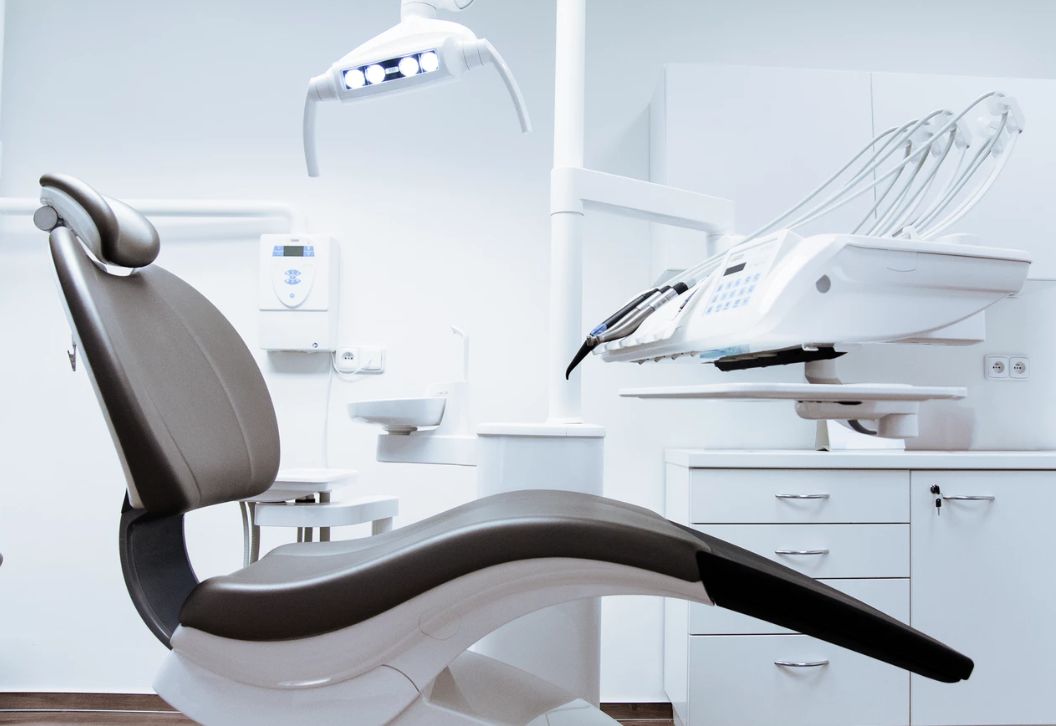 孝顺父母的暖心瞬间,孝顺父母感人正能量剧情短视频