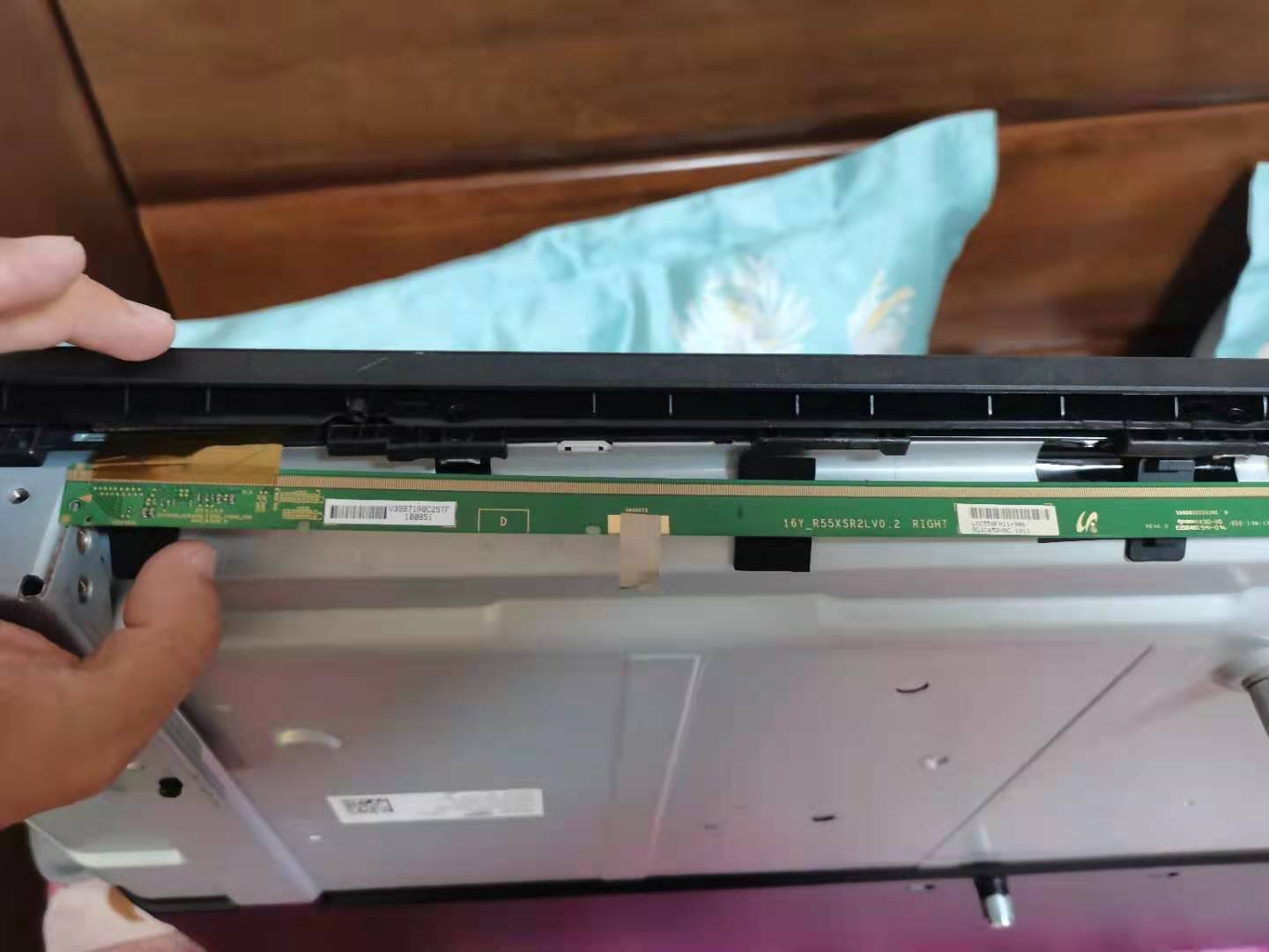 小米电视4a黑屏通病解决方法,小米电视4a65寸黑屏修复