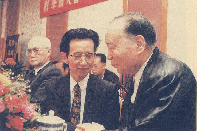 “气功大师”严新：90年代引起“气功热”，记录磁带卖80一盒