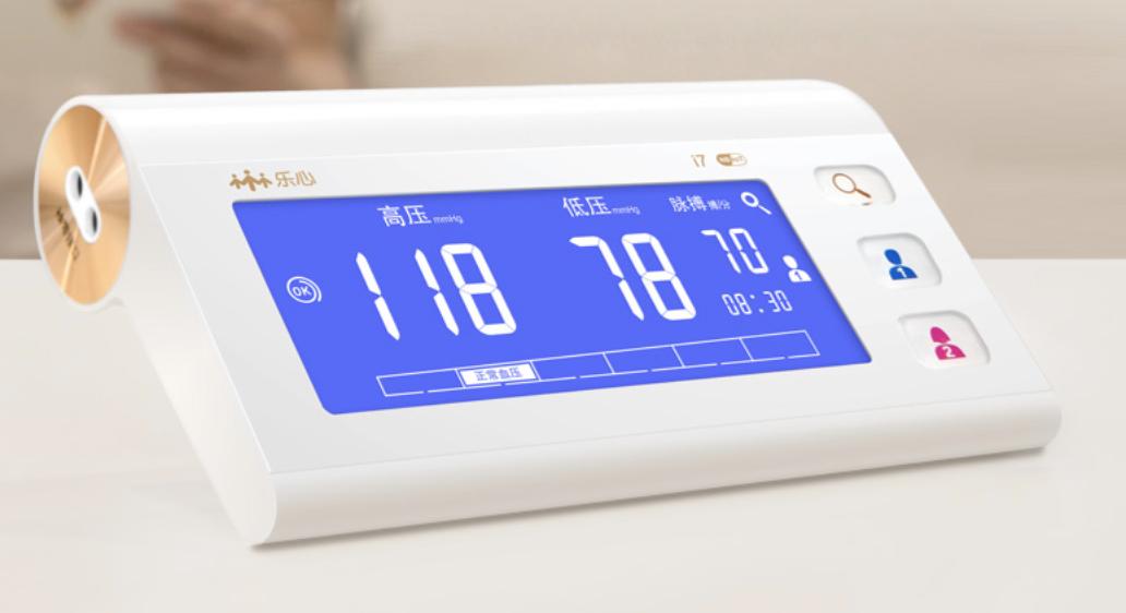 欧姆龙7121血压计怎么正确测血压,高品质家庭自测精准血压计推荐