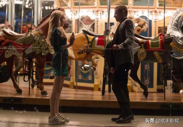 女主播直播收到巨额打赏,女主播收到巨额打赏跳舞