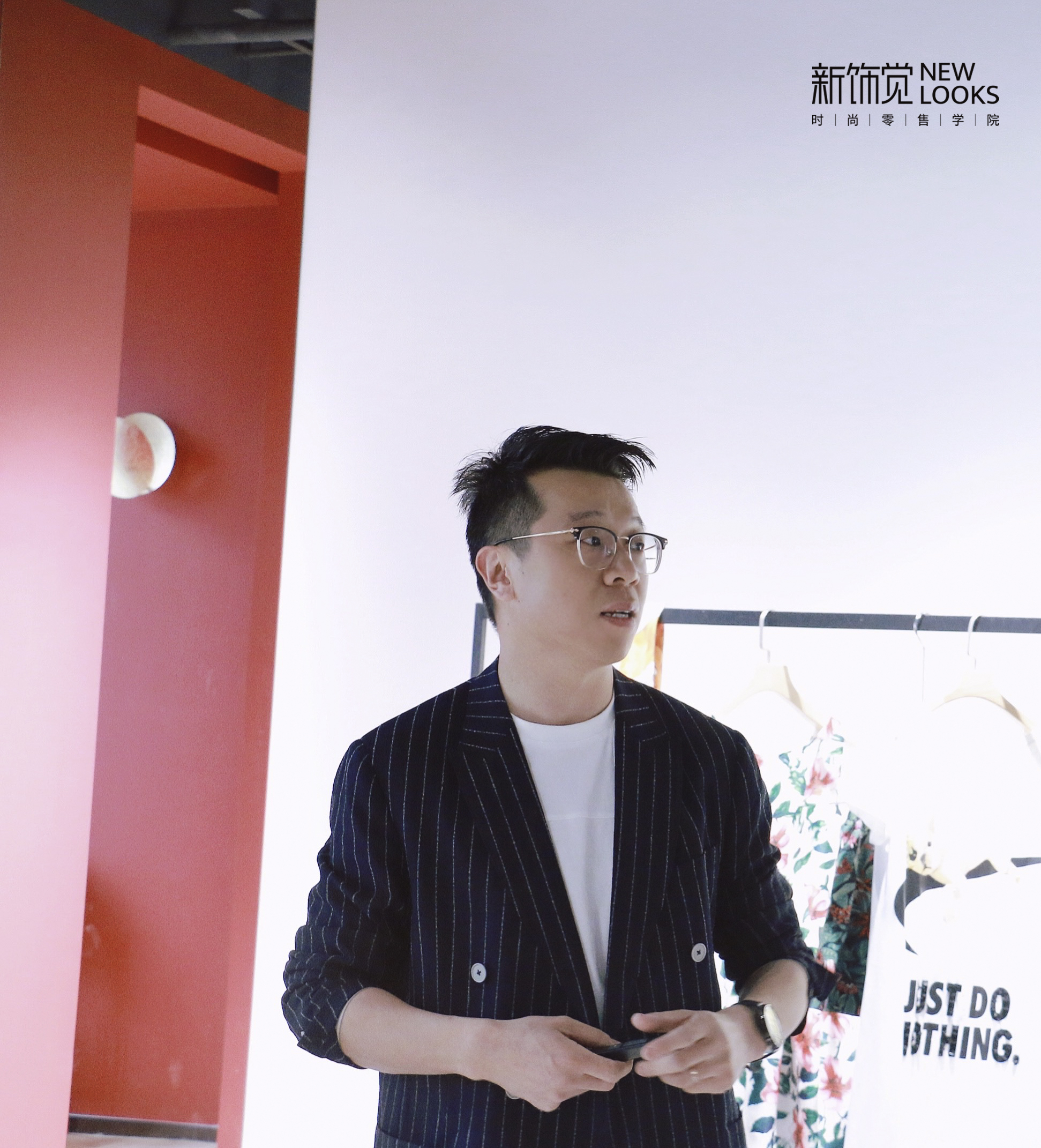 陈列衣服怎样陈列出高级感女装,高级服装陈列技巧