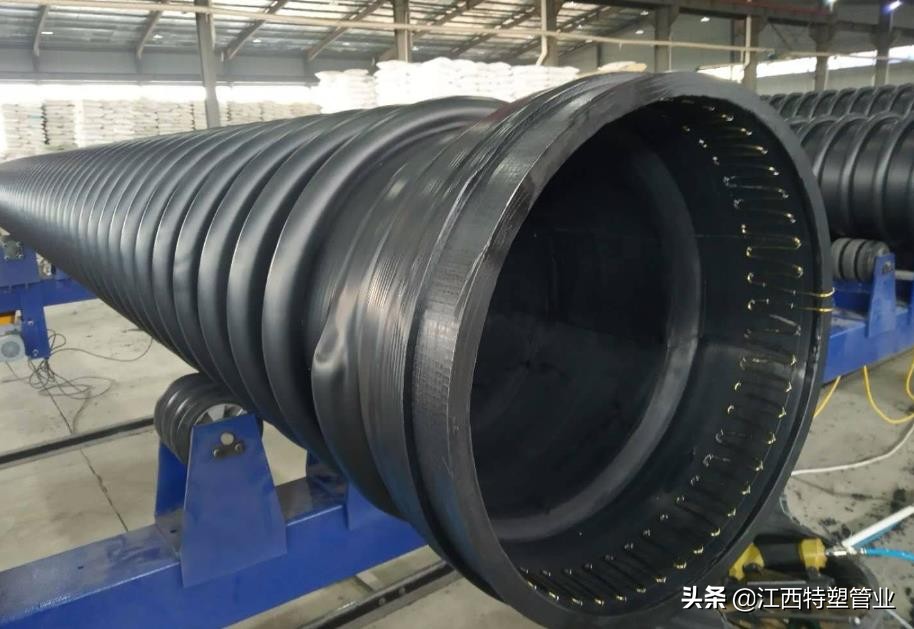 hdpe克拉管和hdpe缠绕管外观区别,hdpe缠绕增强管b型克拉管厂家直供