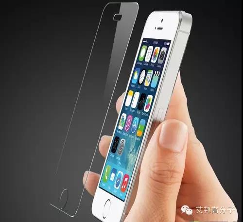 武汉贴膜哥三年买下2套房，驼驮网为你揭秘手机贴膜的那些事