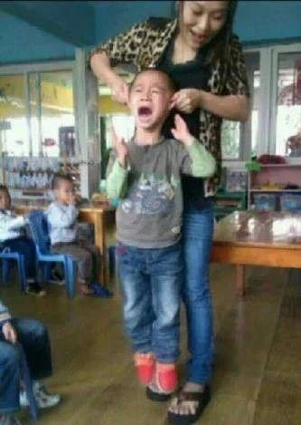 11岁男童被割断生殖器：没有一个孩子能在*力暴**中幸存